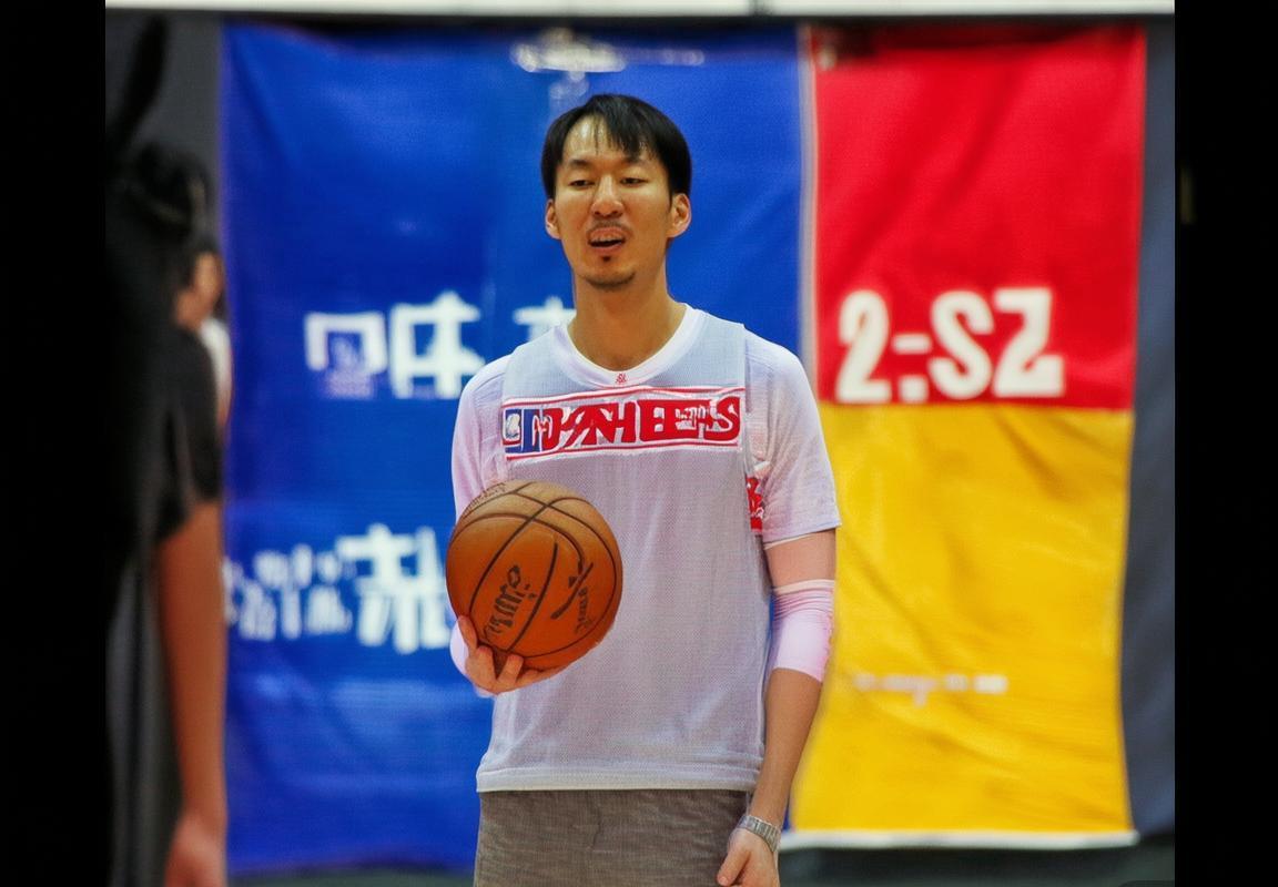 2015NBA季后赛老鹰奇才巅峰对决：经典对决回顾与解析